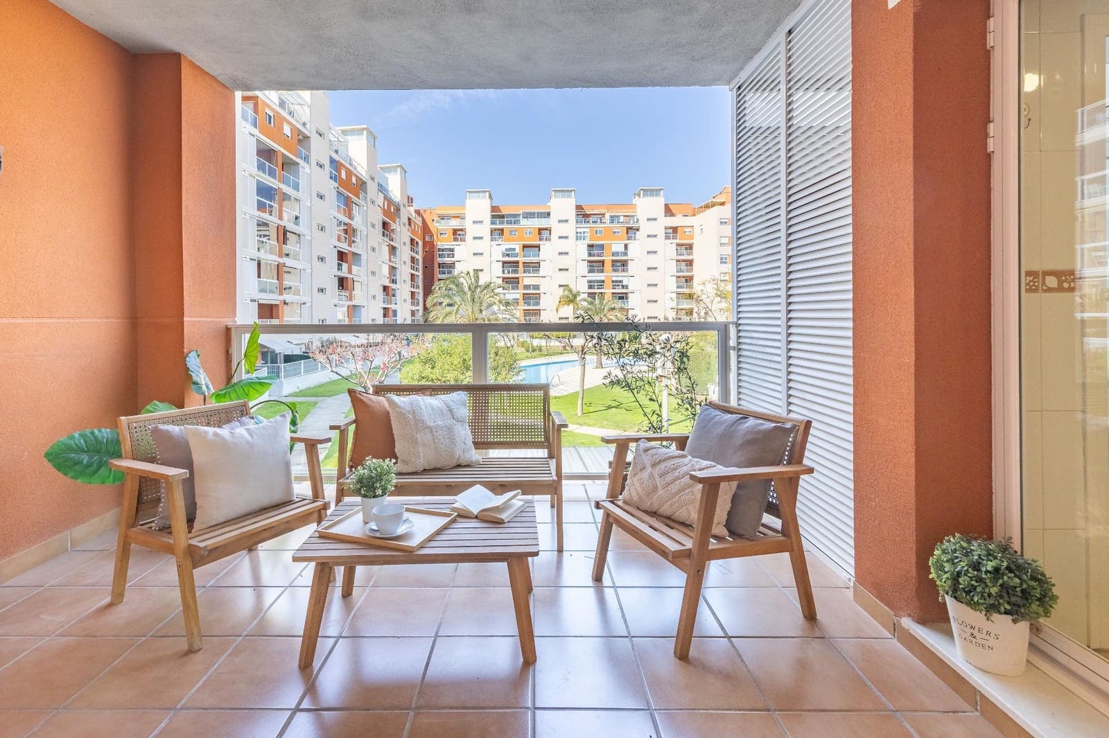 3 bedroom Flat for sale in Paterna with pool garage - € 320,000 (Ref: 9726870)