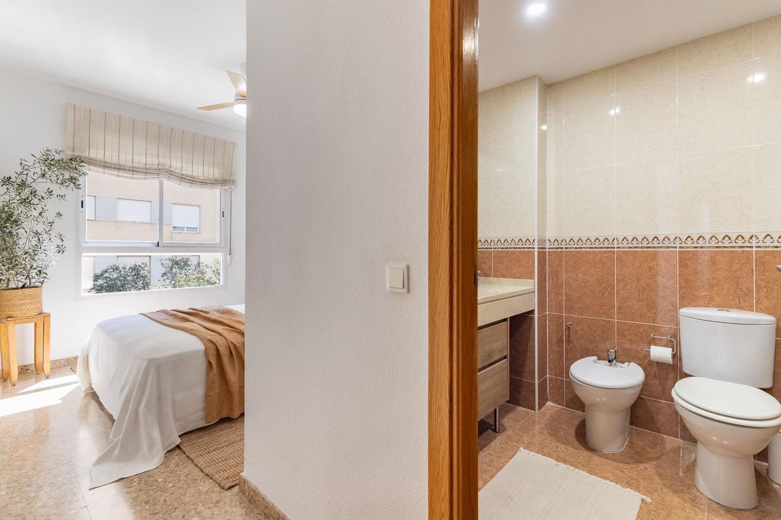 3 bedroom Flat for sale in Paterna with pool garage - € 320,000 (Ref: 9726870)