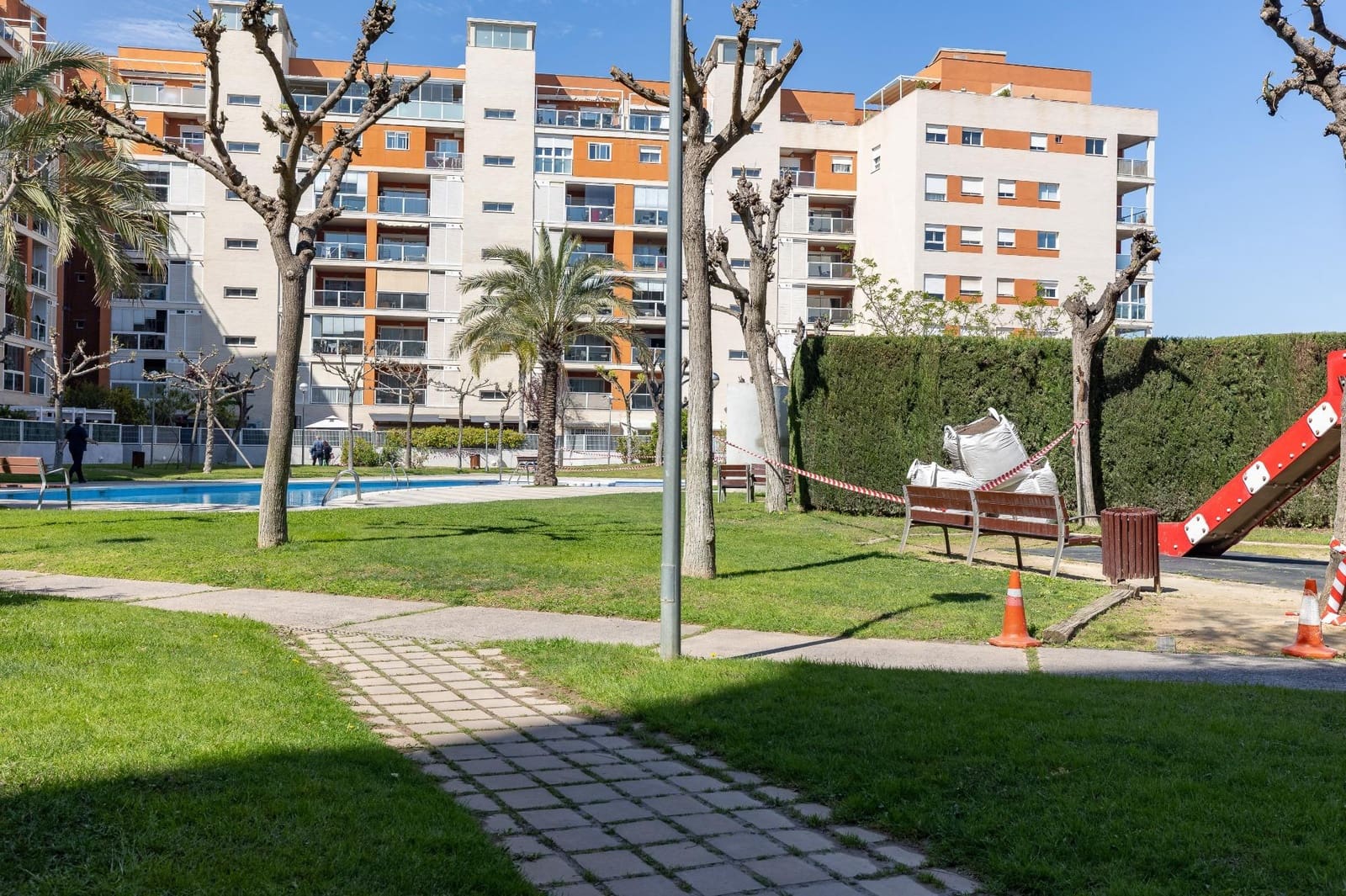 3 bedroom Flat for sale in Paterna with pool garage - € 320,000 (Ref: 9726870)