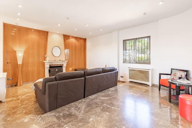 6 soverom Villa til salgs i Chiva med svømmebasseng garasje - € 450 000 (Ref: 9726871)