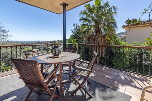 6 soverom Villa til salgs i Chiva med svømmebasseng garasje - € 450 000 (Ref: 9726871)