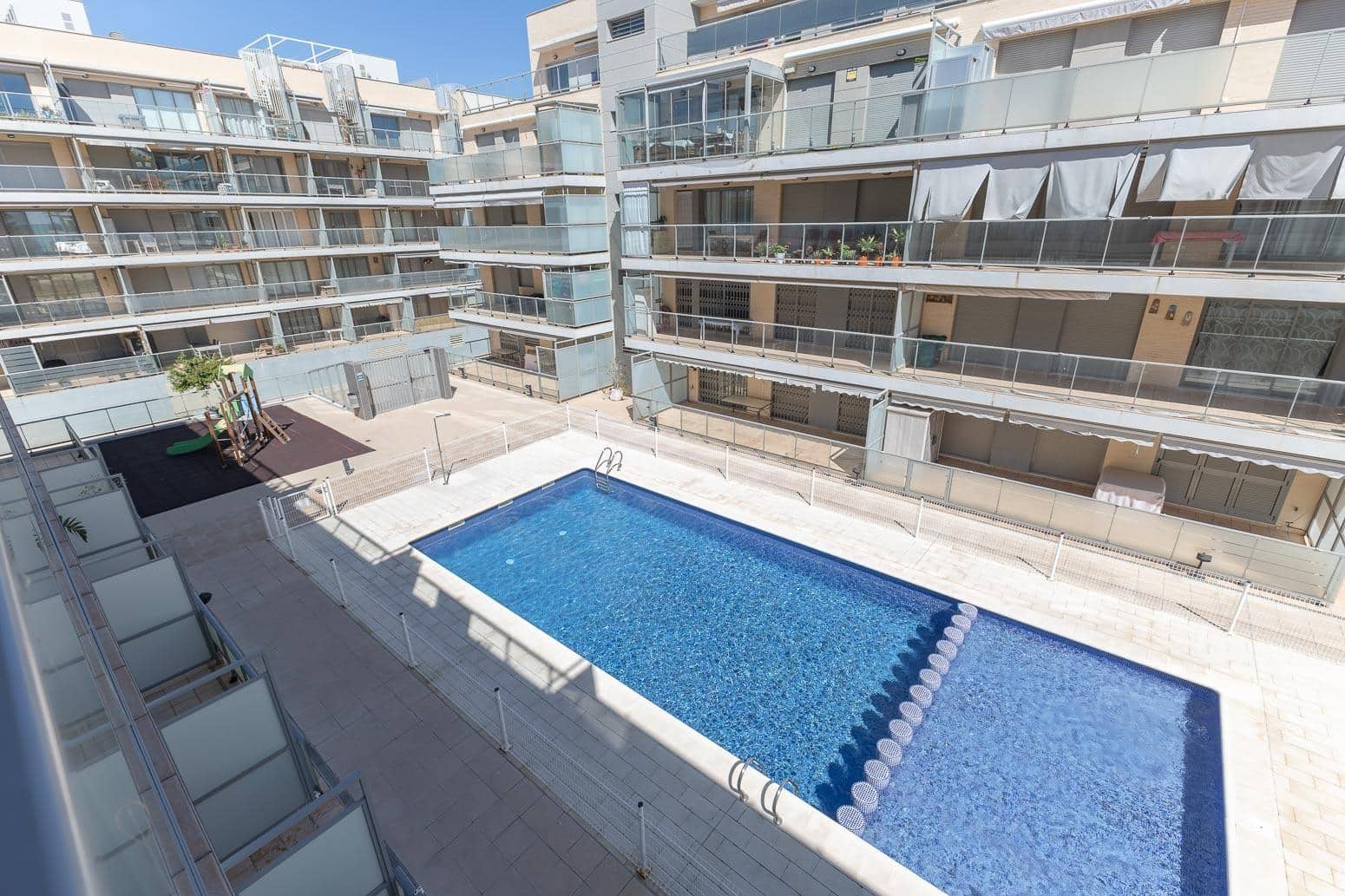 2 bedroom Apartment for sale in Moncofa with pool - € 180,000 (Ref: 9726872)