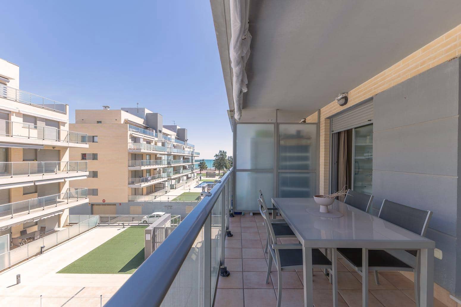 2 bedroom Apartment for sale in Moncofa with pool - € 180,000 (Ref: 9726872)