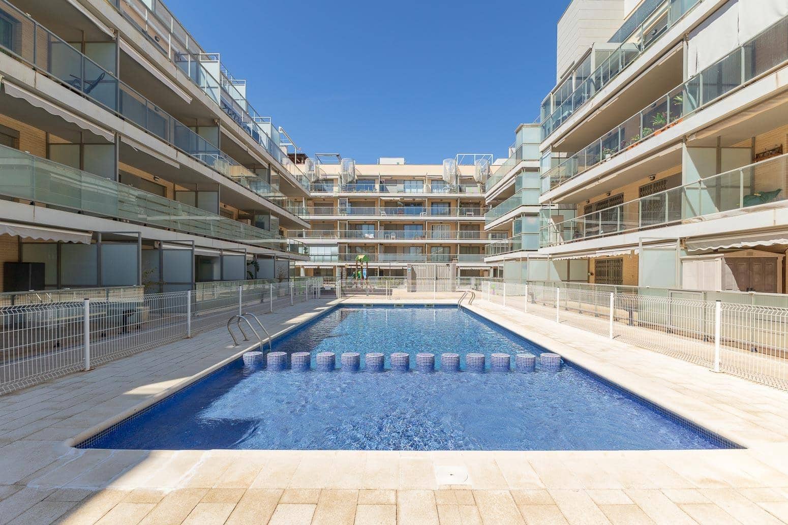 2 bedroom Apartment for sale in Moncofa with pool - € 180,000 (Ref: 9726872)