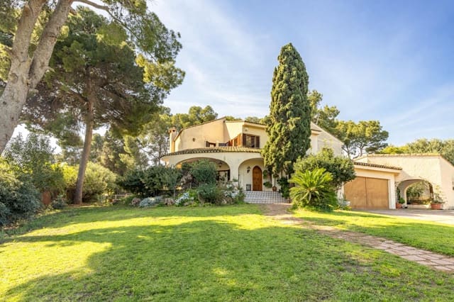 6 bedroom Villa for sale in Torrent with pool garage - € 640,000 (Ref: 9726873)