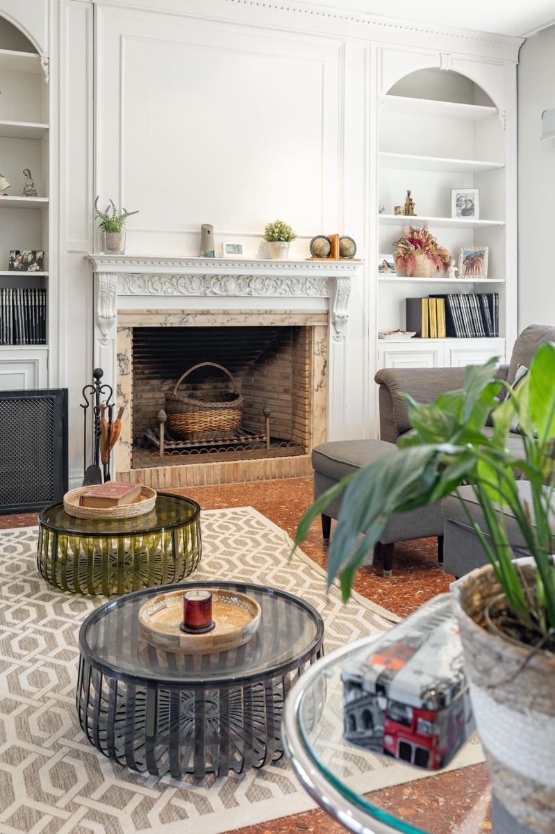 6 bedroom Villa for sale in Torrent with pool garage - € 640,000 (Ref: 9726873)