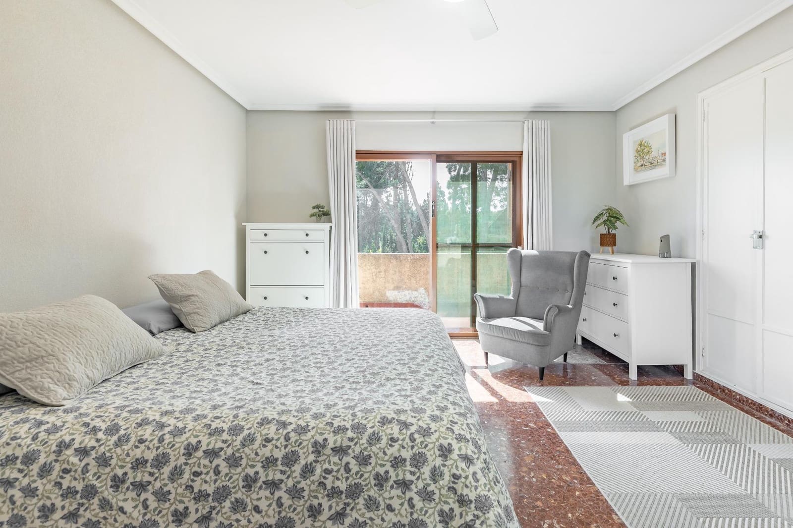 6 bedroom Villa for sale in Torrent with pool garage - € 640,000 (Ref: 9726873)