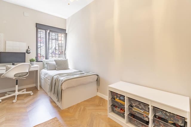 4 slaapkamer Flat te koop in Arrancapins, Valencia stad - € 750.000 (Ref: 9742104)