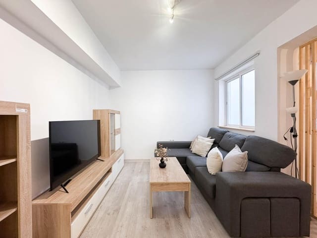 Appartement de 3 chambres à louer à Benimamet, Valence ville - 1 200 € (Ref: 9742106)