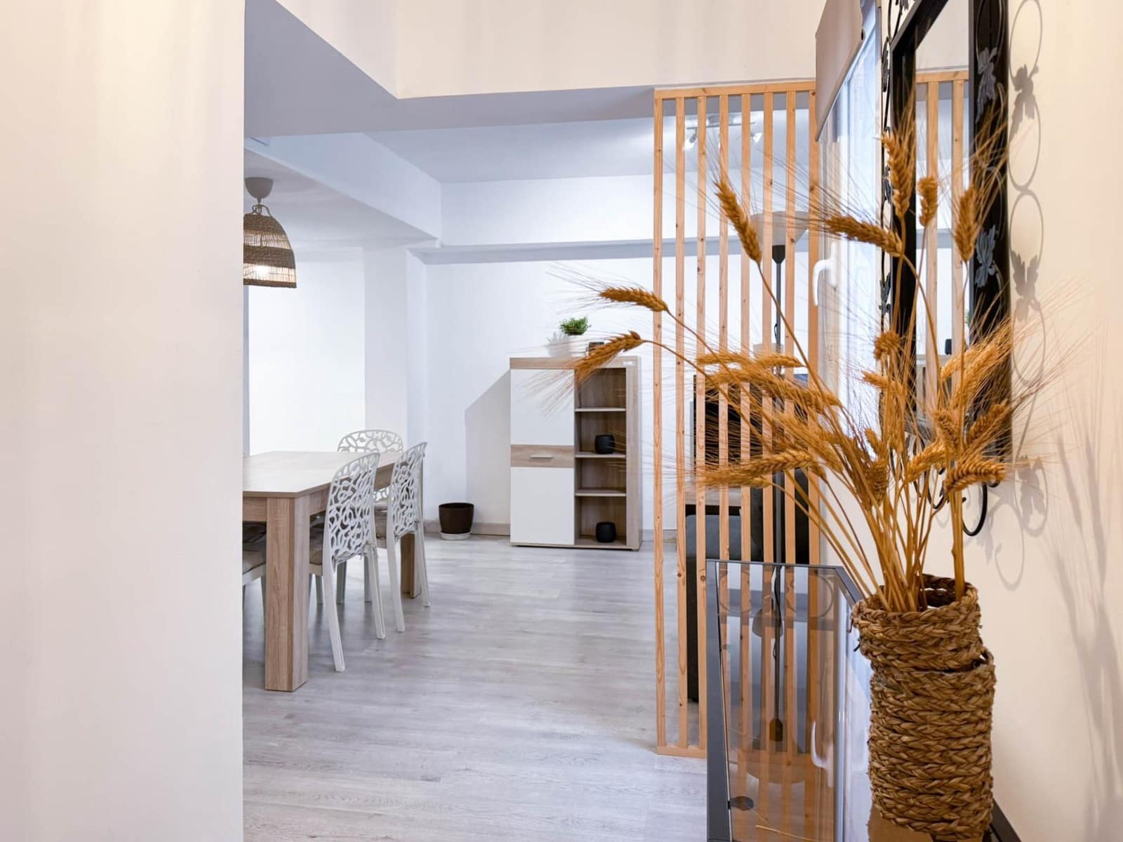 Appartement de 3 chambres à louer à Benimamet - 1 200 € (Ref: 9742106)