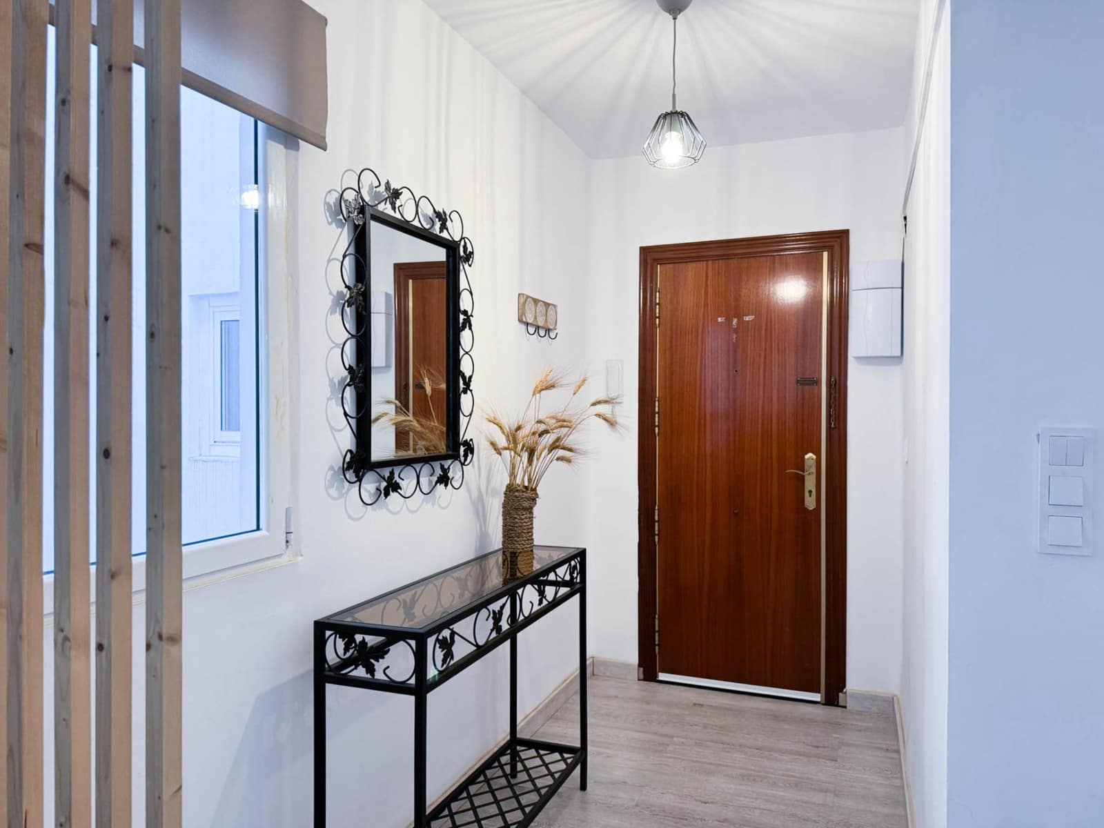 Appartement de 3 chambres à louer à Benimamet - 1 200 € (Ref: 9742106)