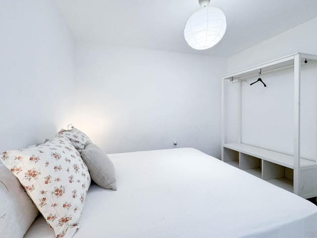 Appartement de 3 chambres à louer à Benimamet, Valence ville - 1 200 € (Ref: 9742106)