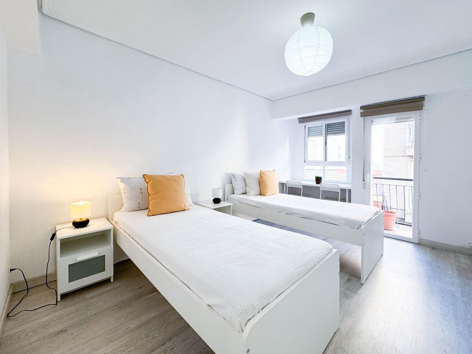 Appartement de 3 chambres à louer à Benimamet - 1 200 € (Ref: 9742106)