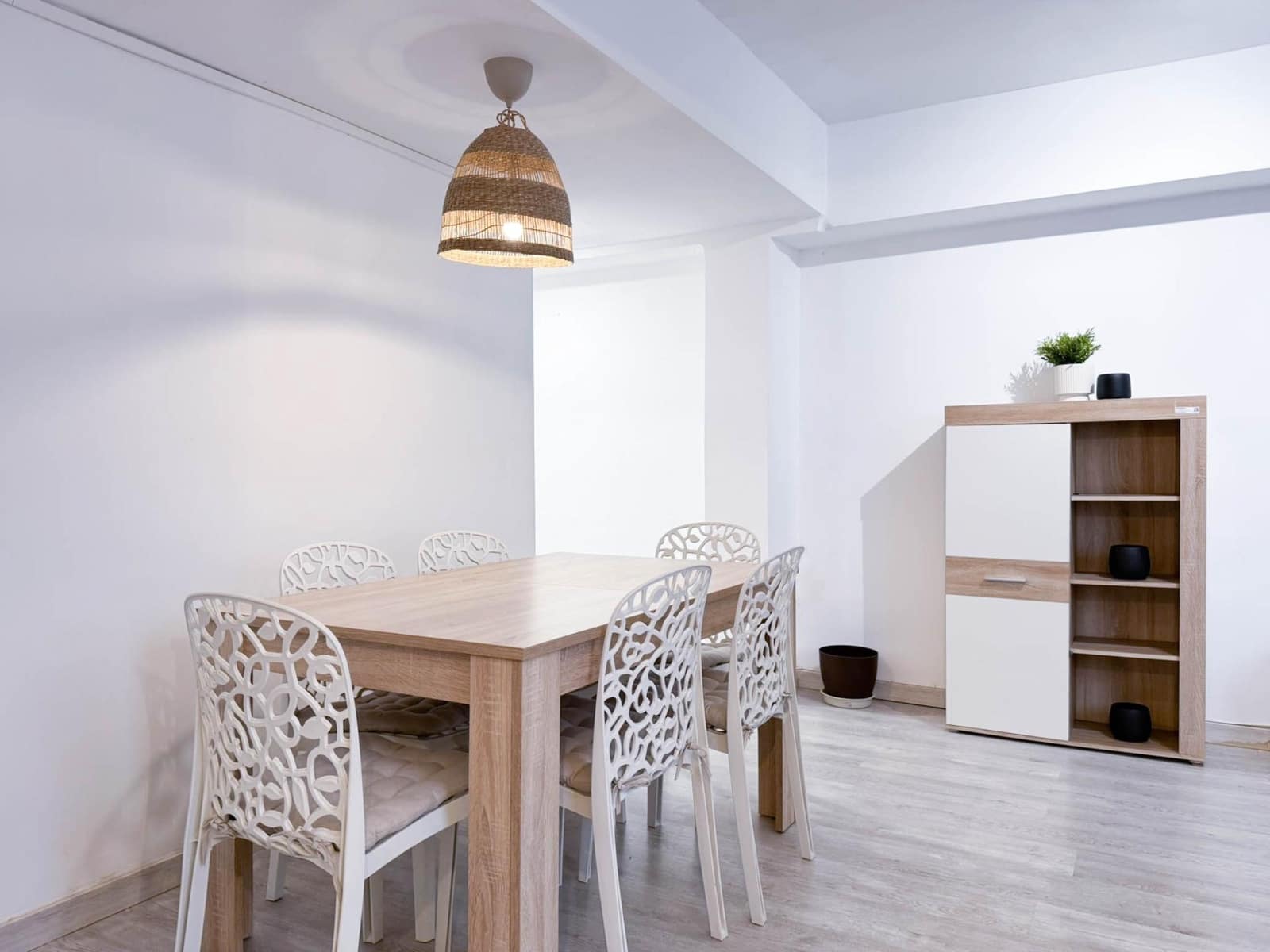 Appartement de 3 chambres à louer à Benimamet - 1 200 € (Ref: 9742106)