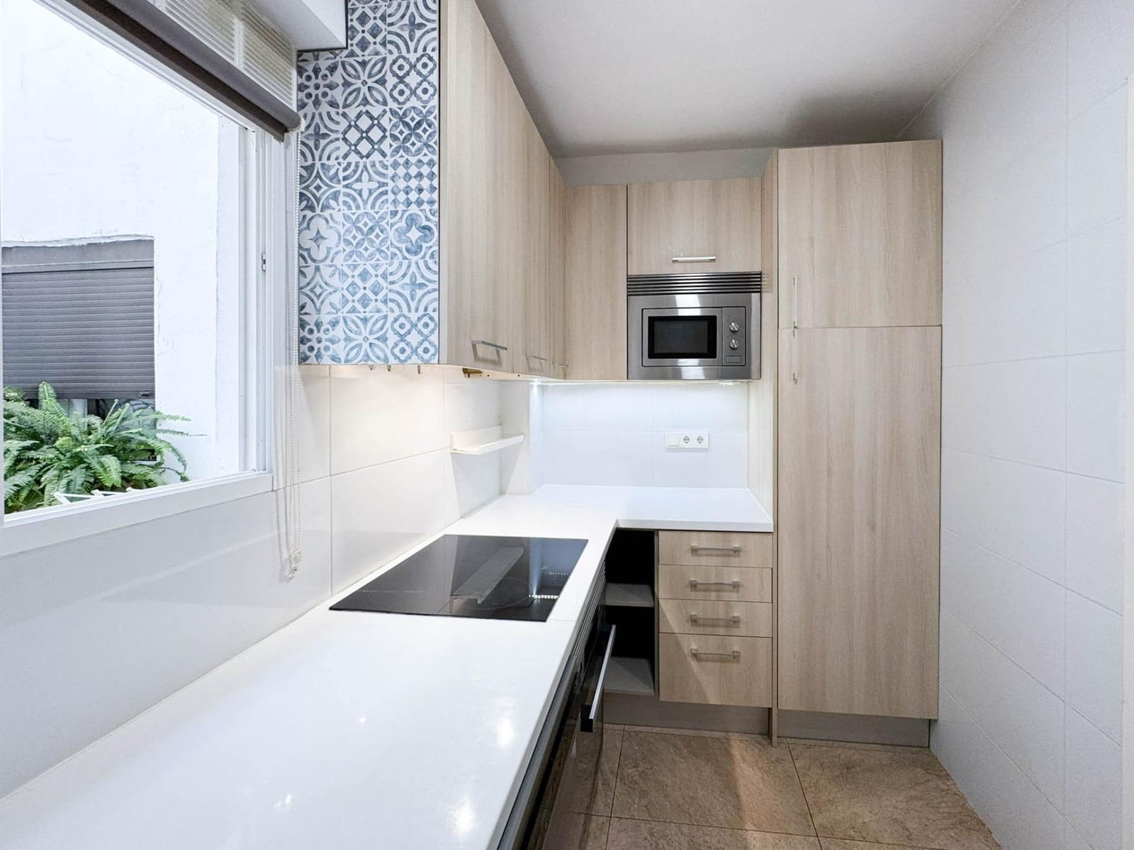 Appartement de 3 chambres à louer à Benimamet - 1 200 € (Ref: 9742106)