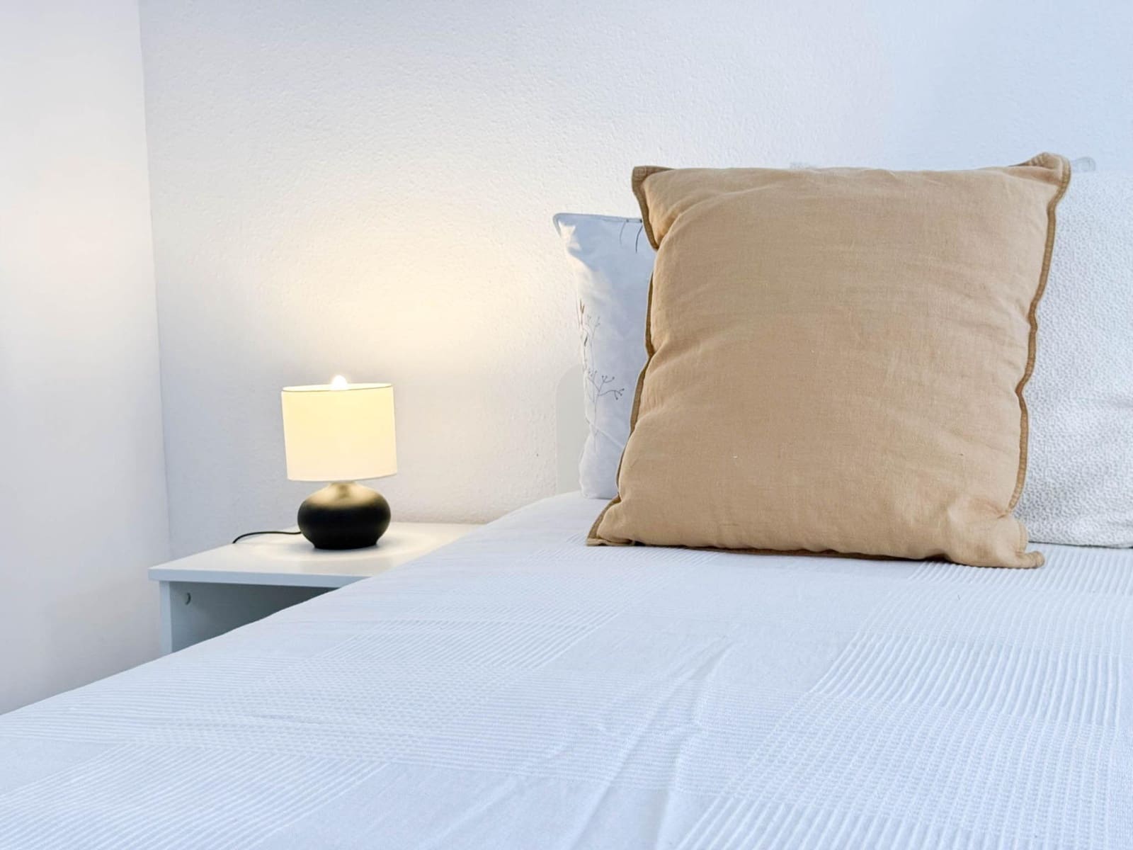 Appartement de 3 chambres à louer à Benimamet - 1 200 € (Ref: 9742106)