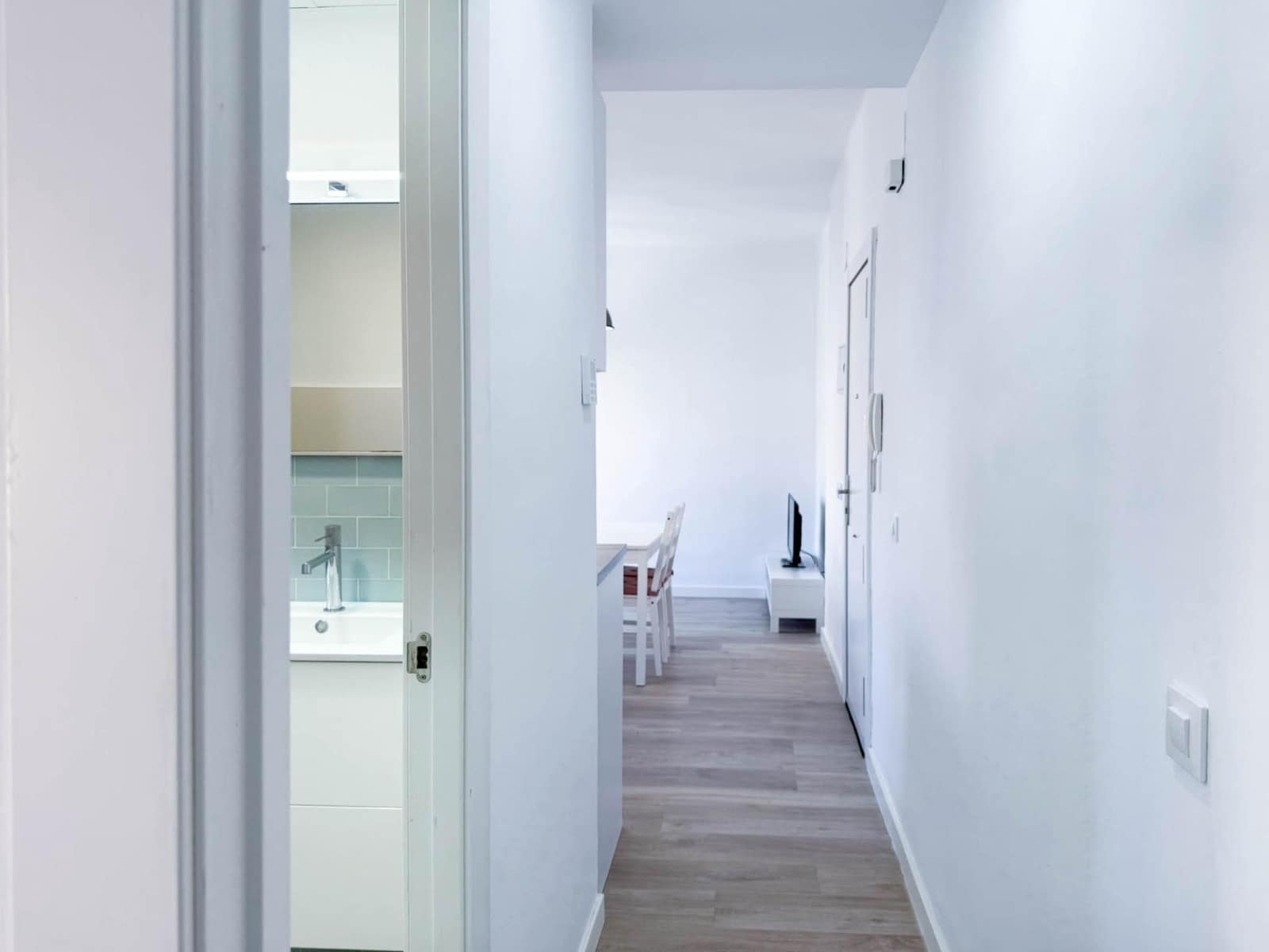 1 bedroom Flat for rent in Valencia city - € 850 (Ref: 9755969)