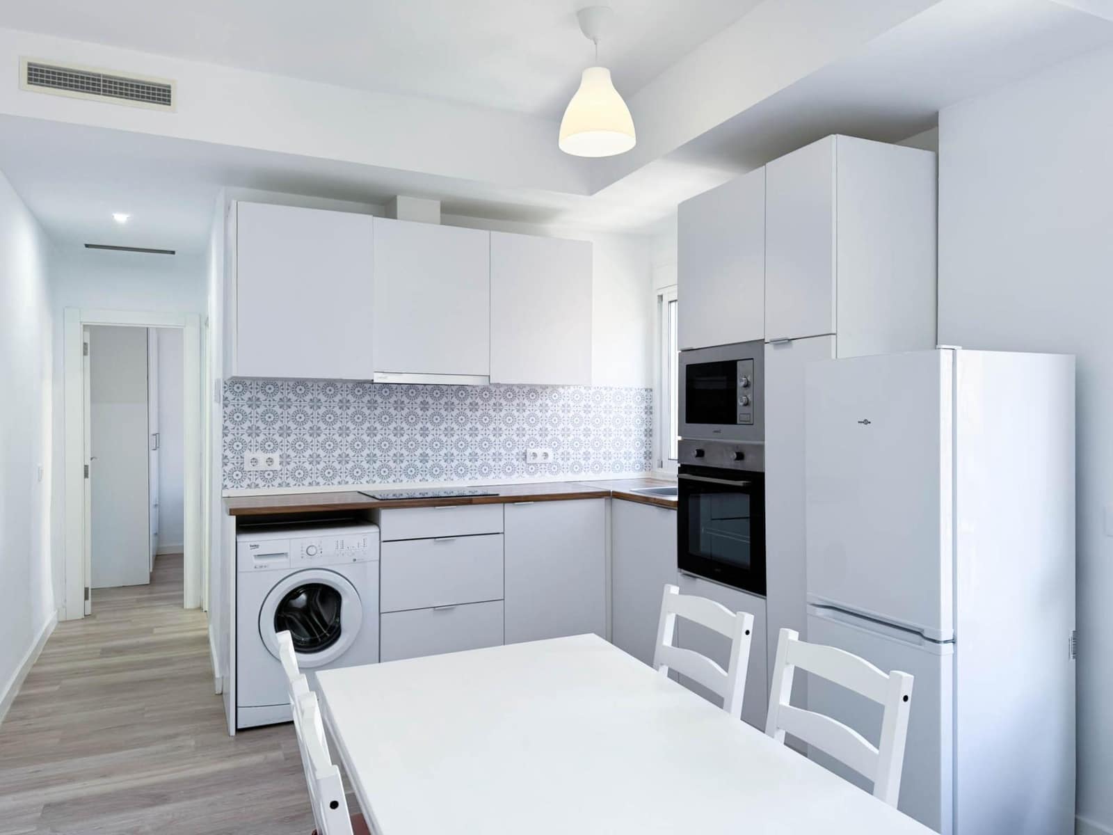 1 bedroom Flat for rent in Valencia city - € 850 (Ref: 9755969)