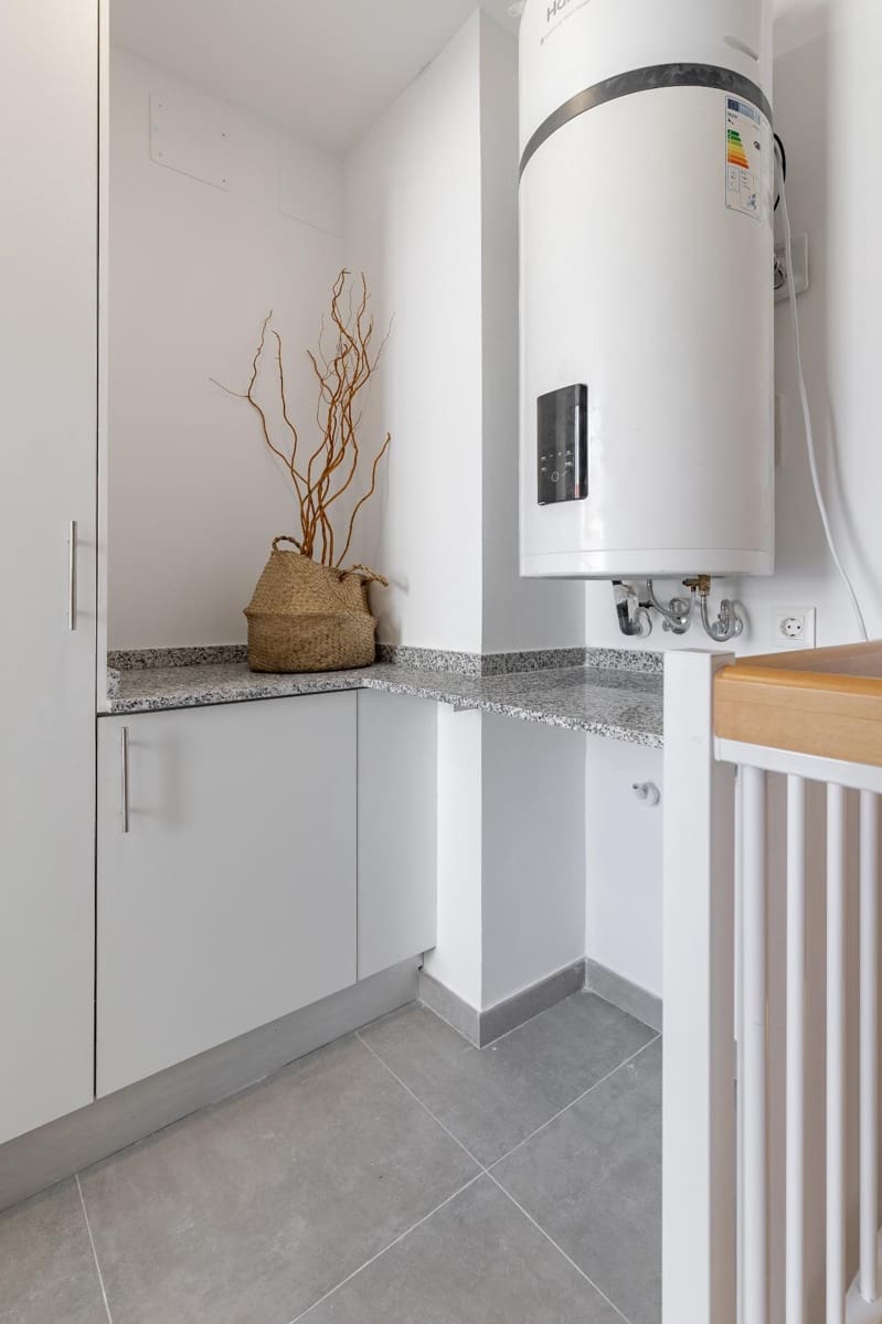 1 Zimmer Penthouse zu verkaufen in Manises mit Pool - 240.000 € (Ref: 9762171)