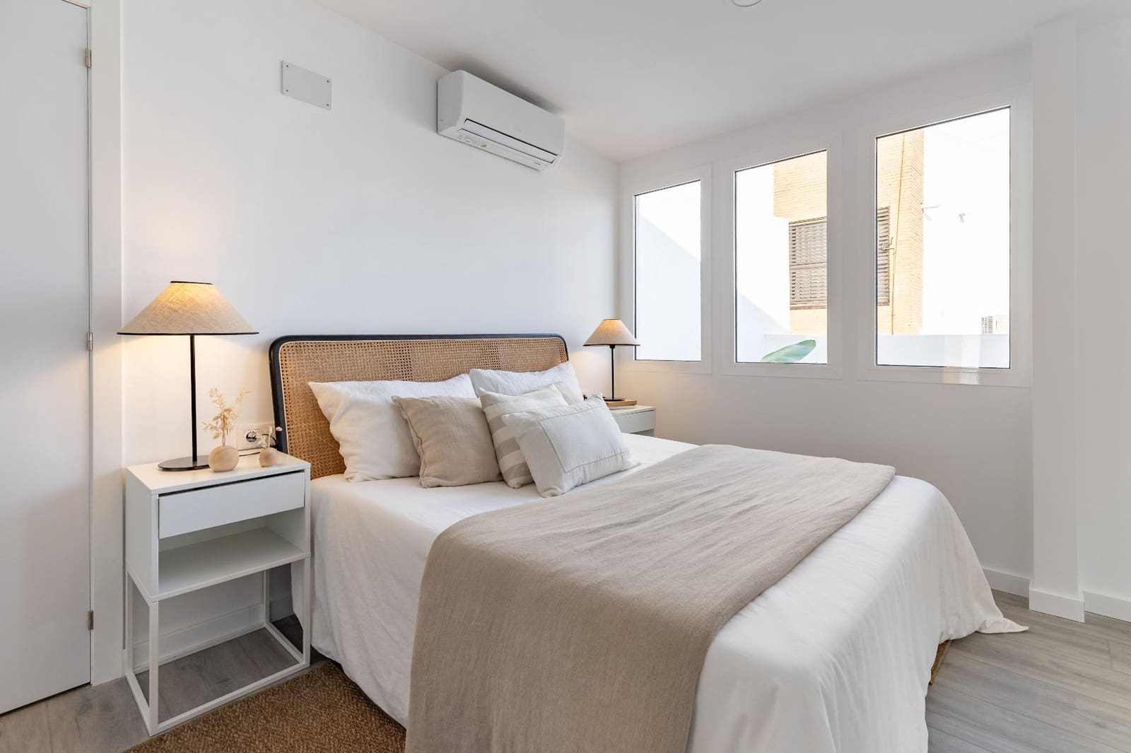 1 Zimmer Penthouse zu verkaufen in Manises mit Pool - 240.000 € (Ref: 9762171)