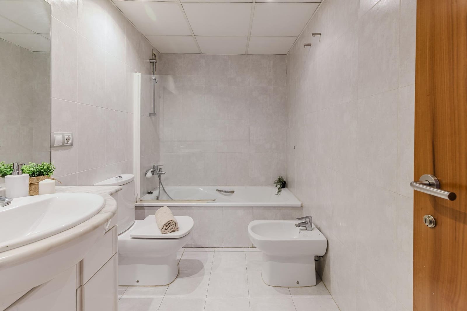 3 sypialnia Mieszkanie na sprzedaż w Paterna z basenem garażem - 395 000 € (Ref: 9787492)