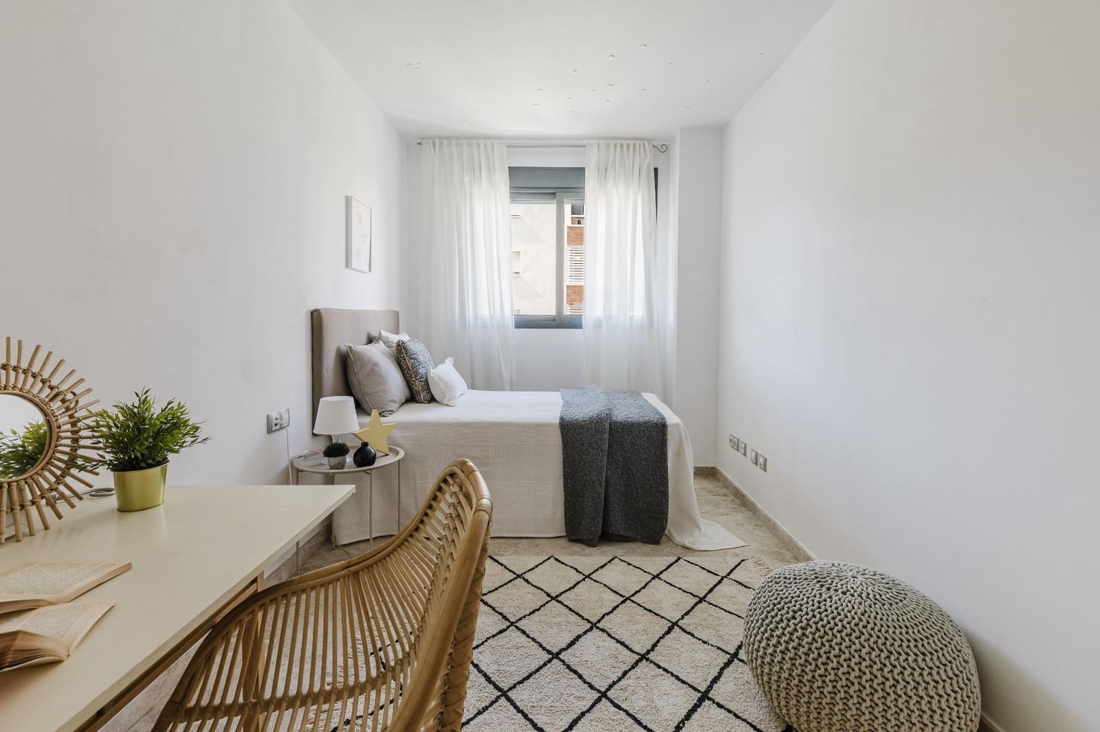 3 sypialnia Mieszkanie na sprzedaż w Paterna z basenem garażem - 395 000 € (Ref: 9787492)