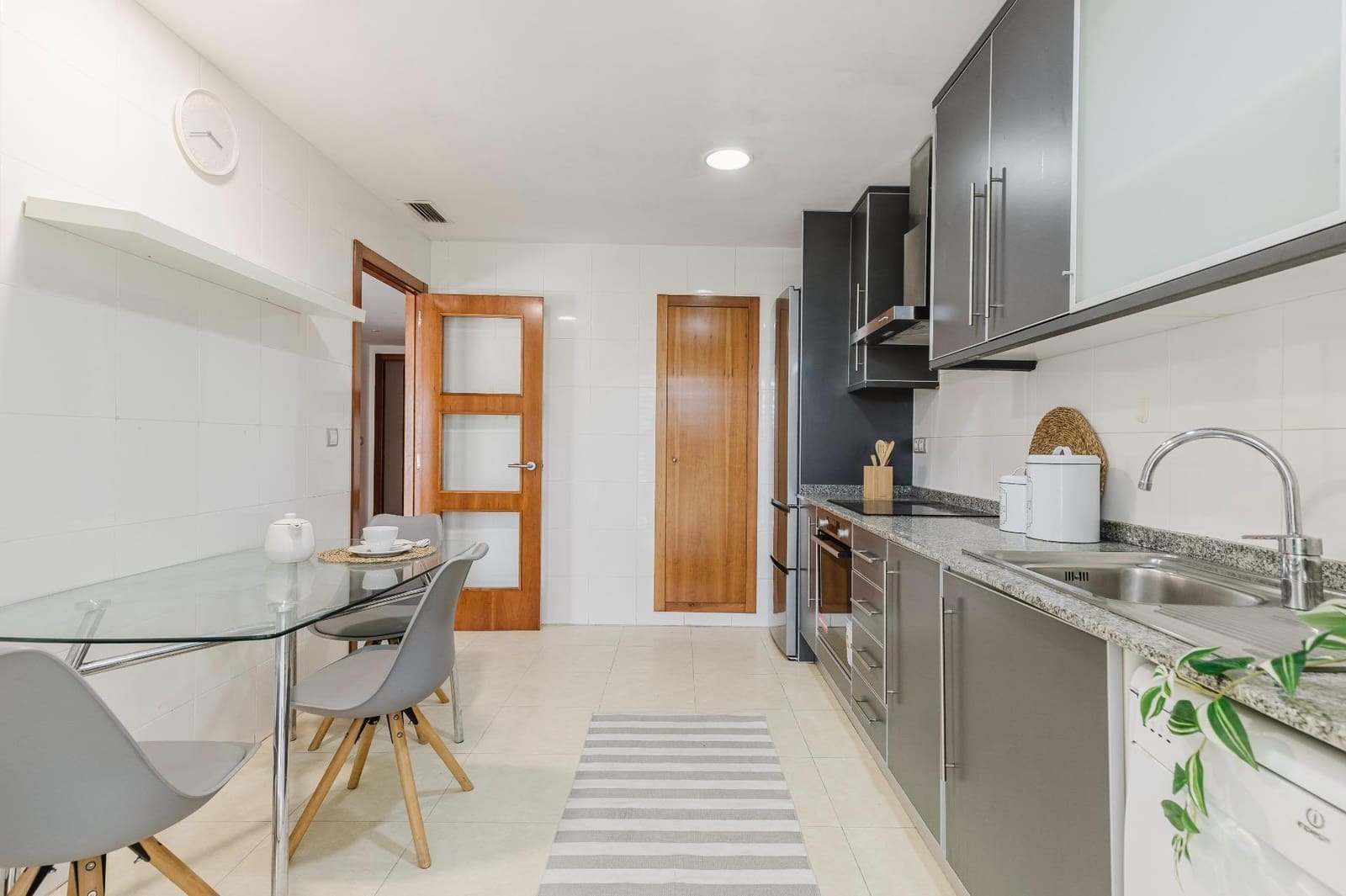 3 sypialnia Mieszkanie na sprzedaż w Paterna z basenem garażem - 395 000 € (Ref: 9787492)