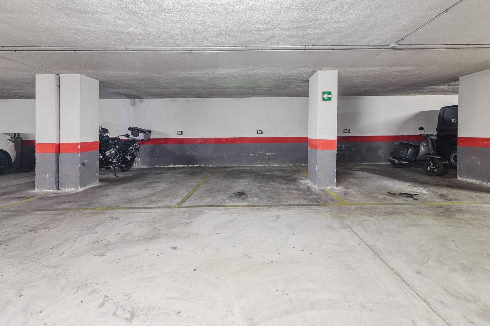 3 sypialnia Mieszkanie na sprzedaż w Paterna z basenem garażem - 395 000 € (Ref: 9787492)