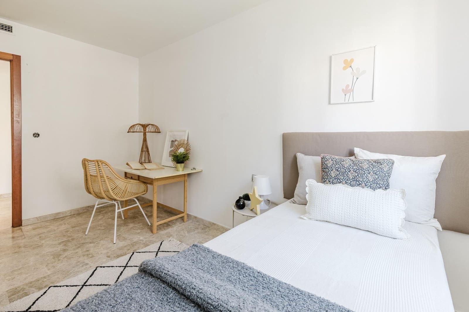 3 sypialnia Mieszkanie na sprzedaż w Paterna z basenem garażem - 395 000 € (Ref: 9787492)