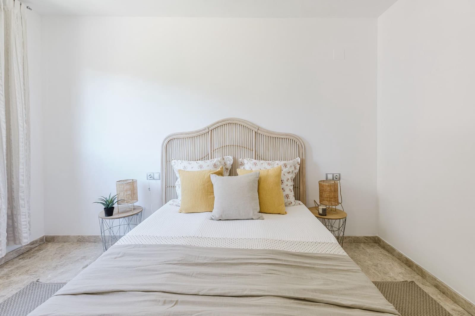 3 sypialnia Mieszkanie na sprzedaż w Paterna z basenem garażem - 395 000 € (Ref: 9787492)