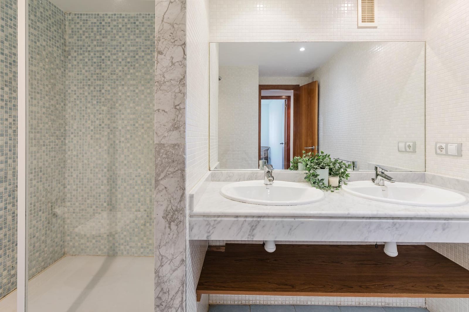 3 sypialnia Mieszkanie na sprzedaż w Paterna z basenem garażem - 395 000 € (Ref: 9787492)