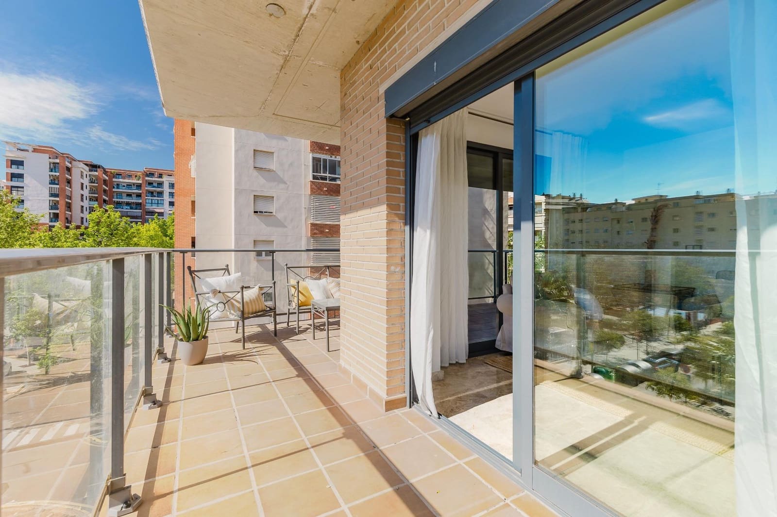 3 sypialnia Mieszkanie na sprzedaż w Paterna z basenem garażem - 395 000 € (Ref: 9787492)