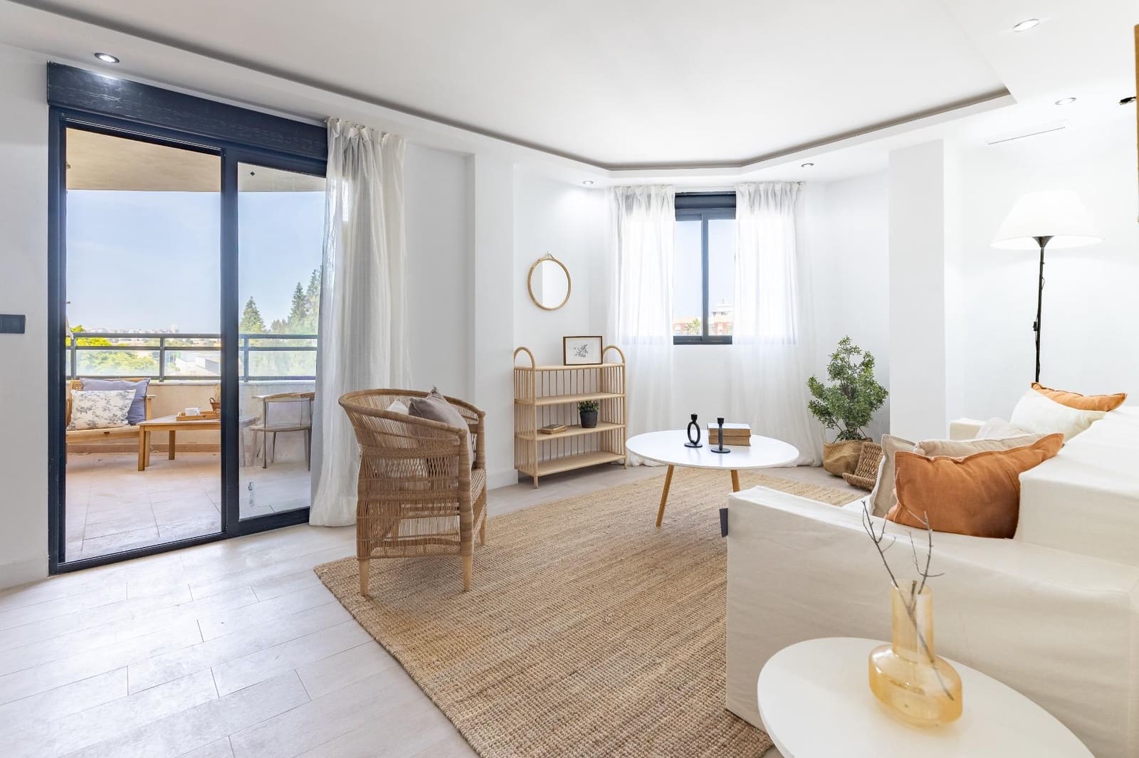 Piso de 3 habitaciones en Sedaví en venta con garaje - 270.000 € (Ref: 9787493)