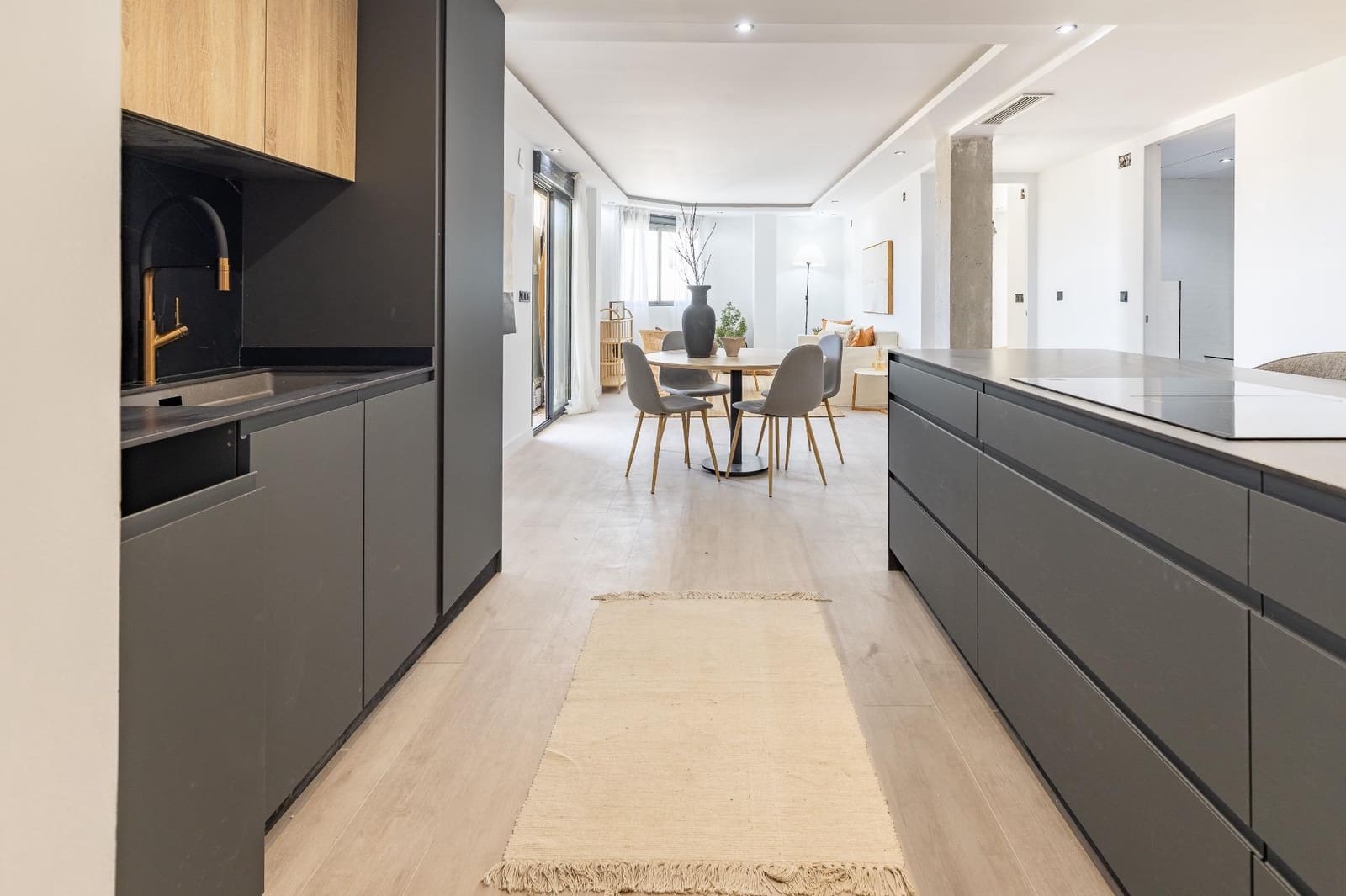 Piso de 3 habitaciones en Sedaví en venta con garaje - 270.000 € (Ref: 9787493)