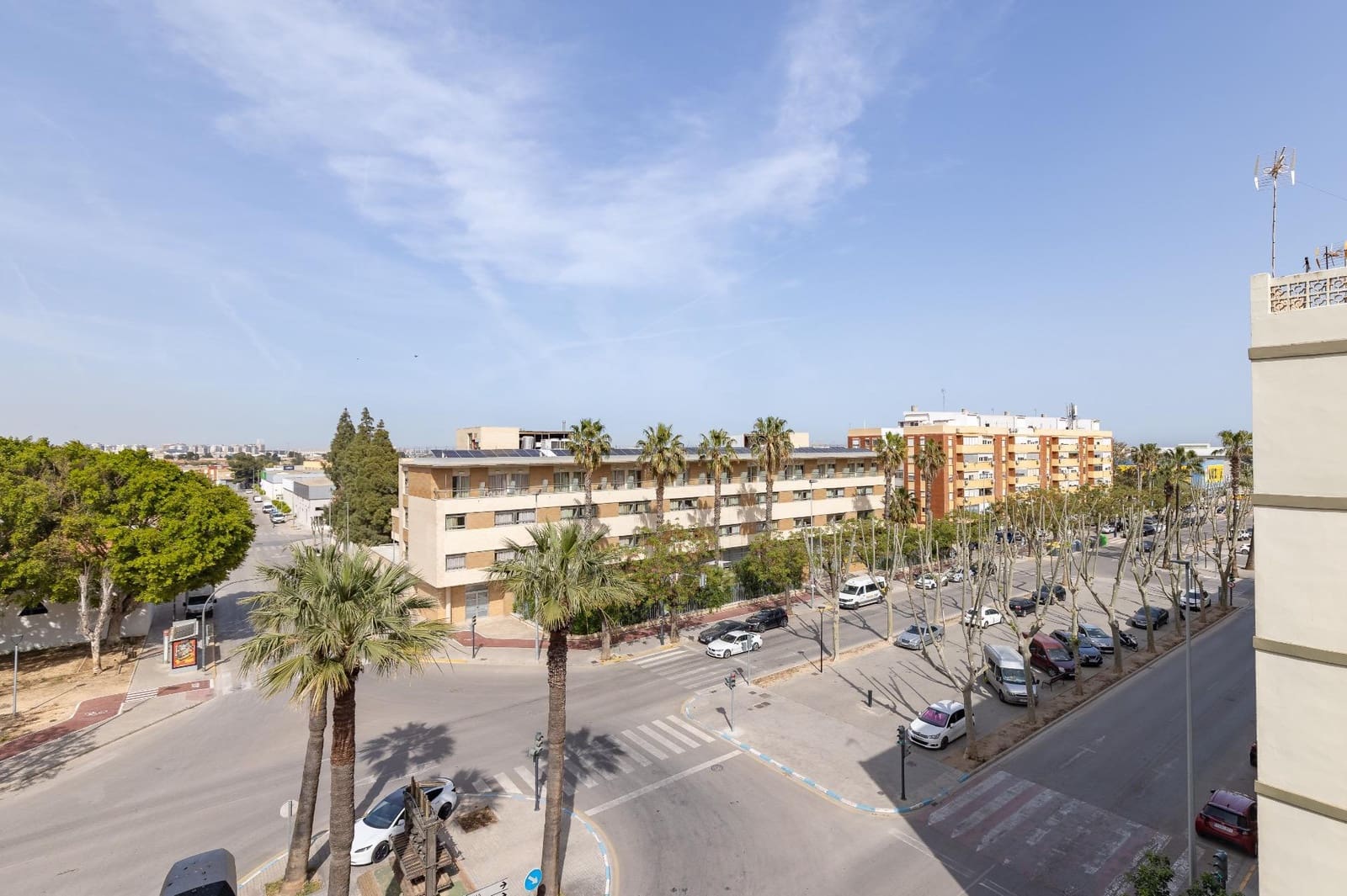 Piso de 3 habitaciones en Sedaví en venta con garaje - 270.000 € (Ref: 9787493)