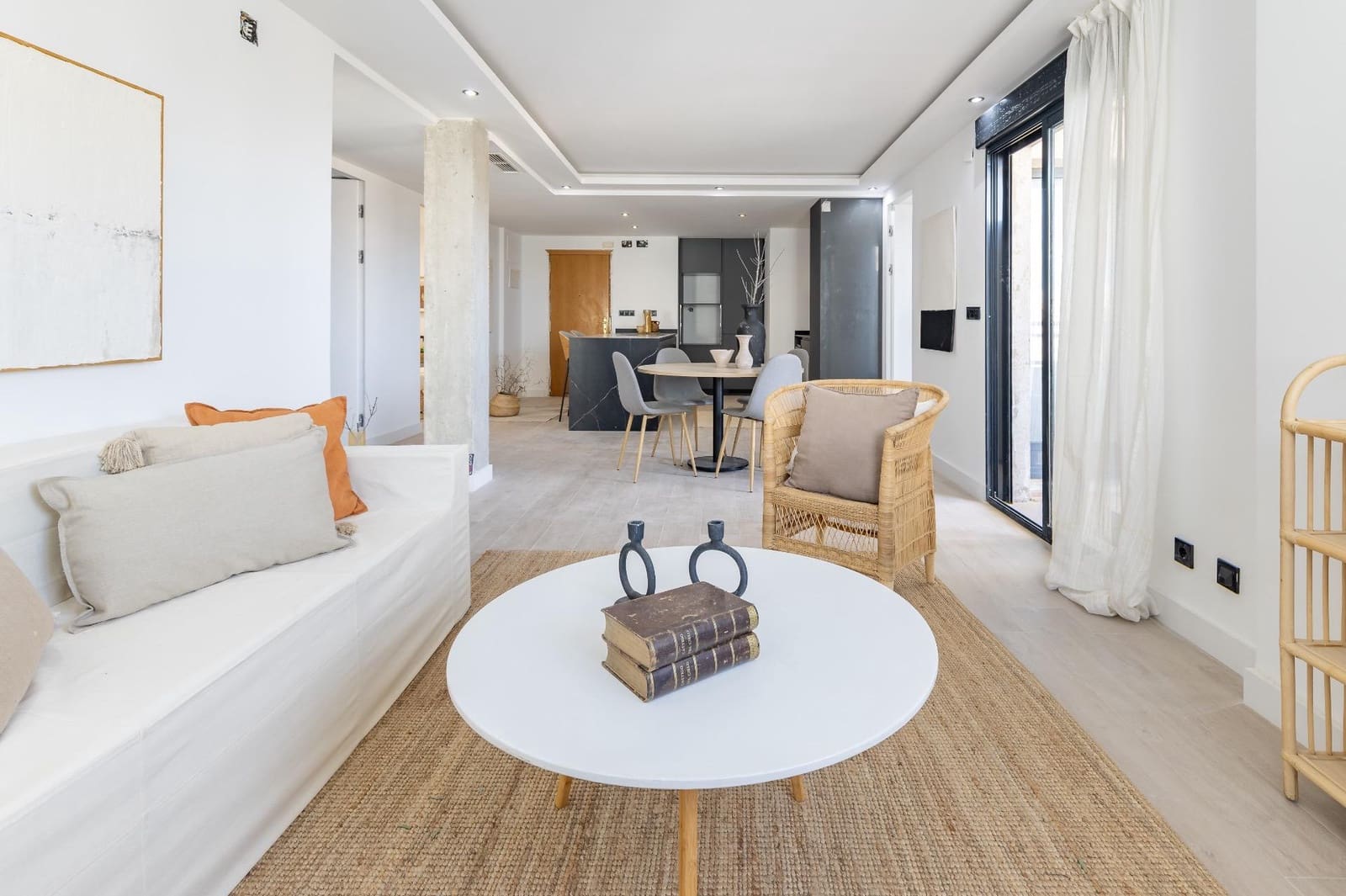 Piso de 3 habitaciones en Sedaví en venta con garaje - 270.000 € (Ref: 9787493)