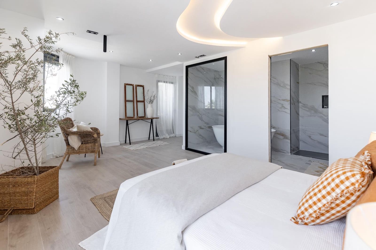 Piso de 3 habitaciones en Sedaví en venta con garaje - 270.000 € (Ref: 9787493)