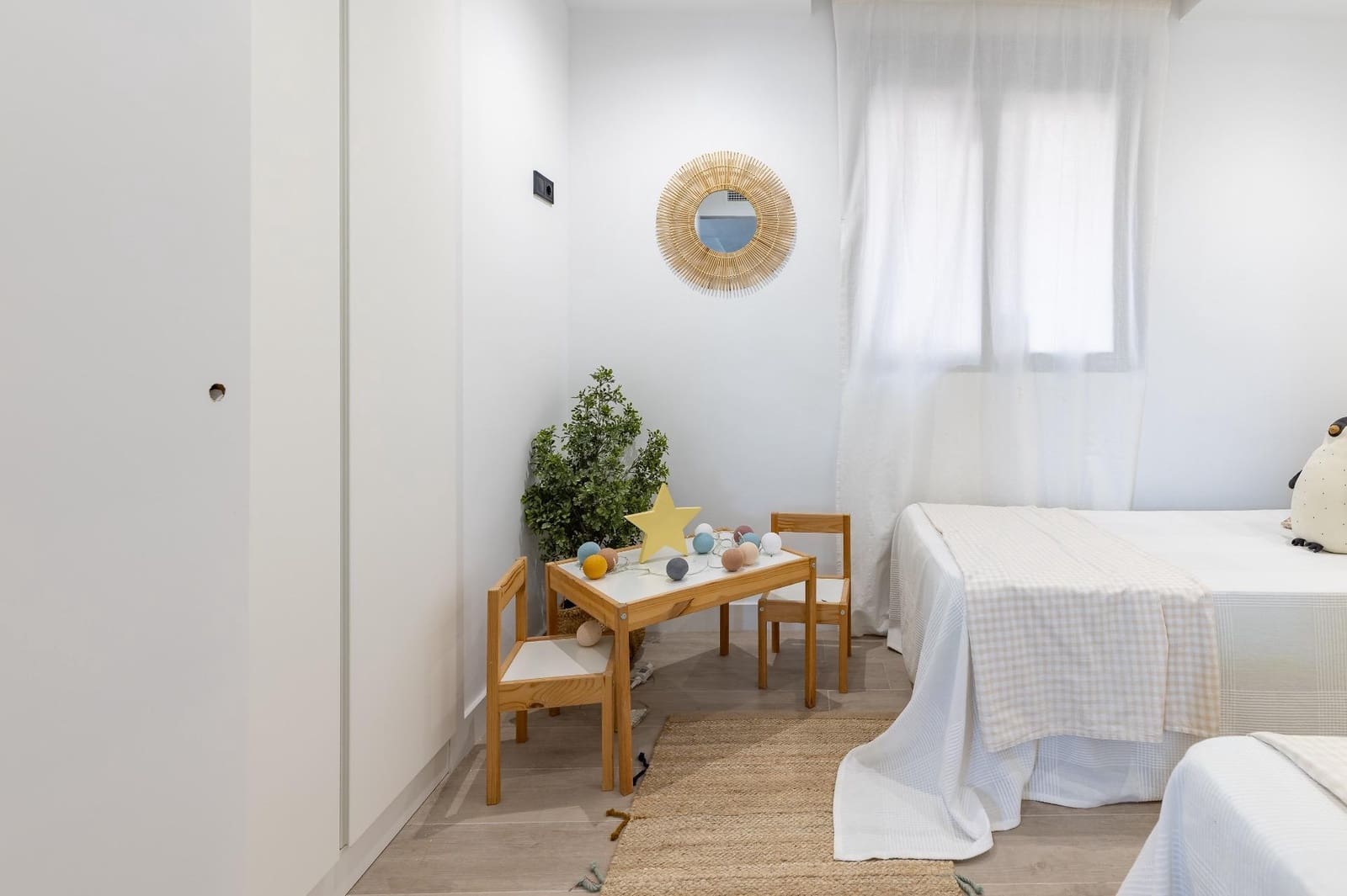 Piso de 3 habitaciones en Sedaví en venta con garaje - 270.000 € (Ref: 9787493)