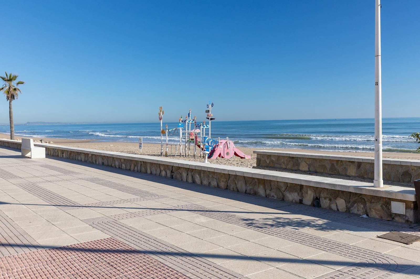 2 bedroom Penthouse for sale in Piles with pool garage - € 259,000 (Ref: 9787494)