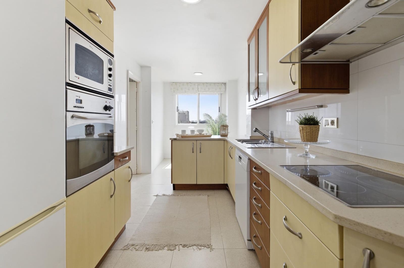 4 bedroom Flat for sale in Burriana / Borriana - € 200,000 (Ref: 9799506)