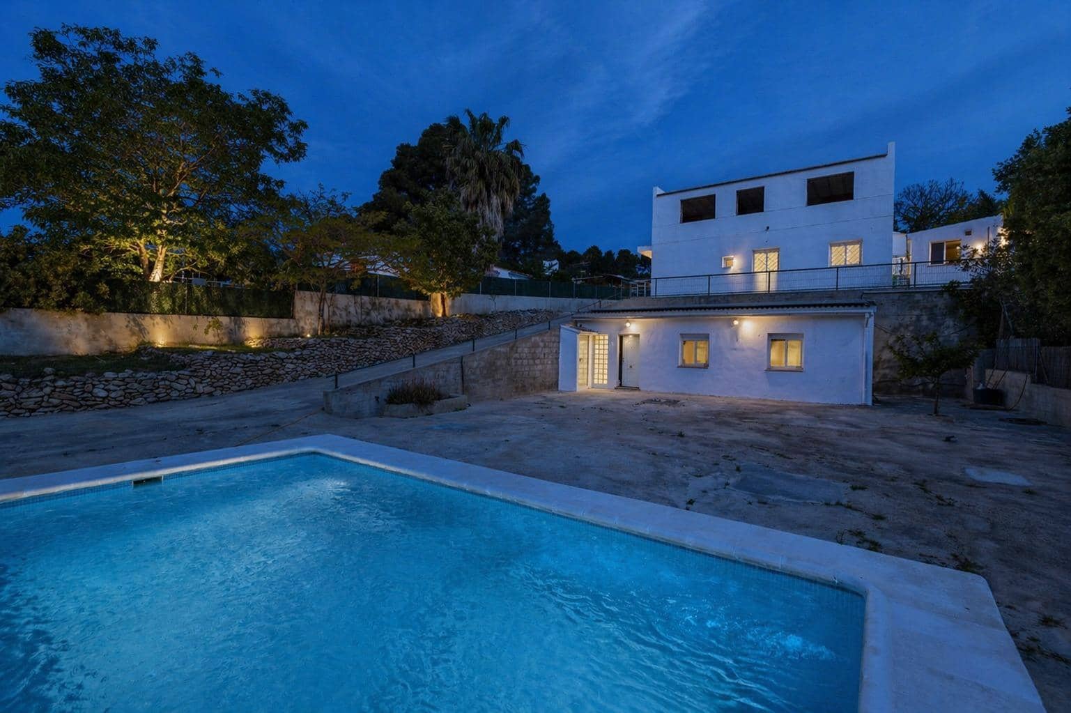 Chalet de 4 habitaciones en Turís en venta con piscina garaje - 315.000 € (Ref: 9799508)