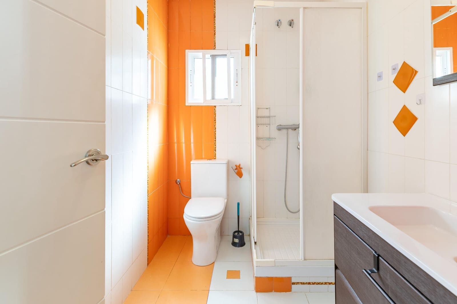 Chalet de 4 habitaciones en Turís en venta con piscina garaje - 315.000 € (Ref: 9799508)