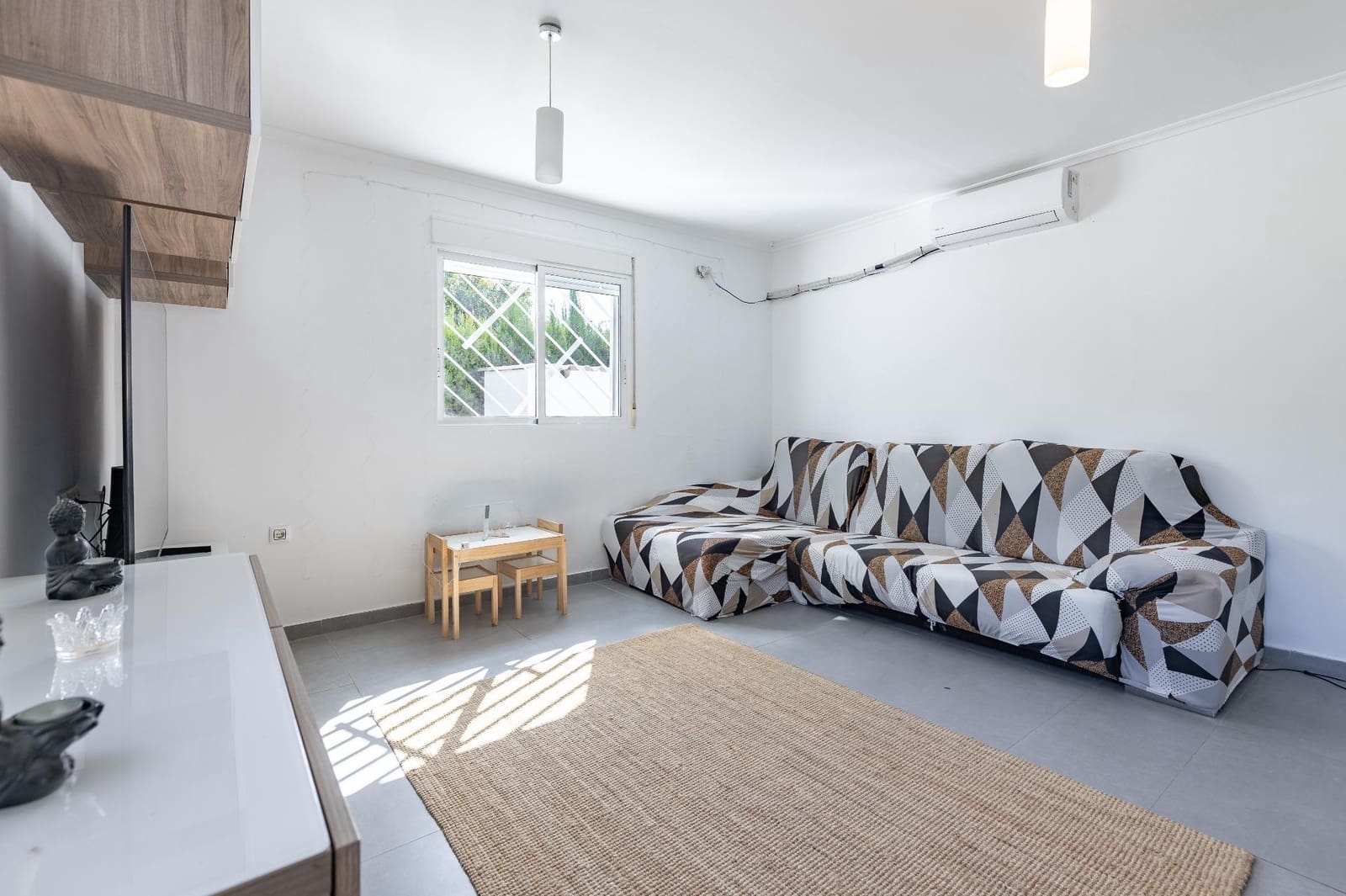 Chalet de 4 habitaciones en Turís en venta con piscina garaje - 315.000 € (Ref: 9799508)