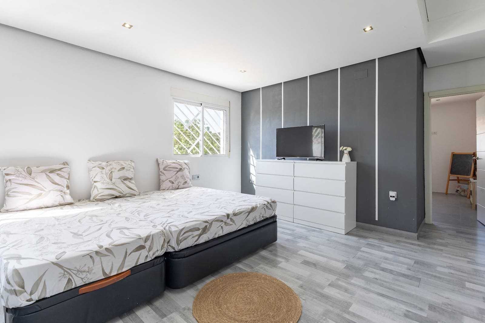 Chalet de 4 habitaciones en Turís en venta con piscina garaje - 315.000 € (Ref: 9799508)