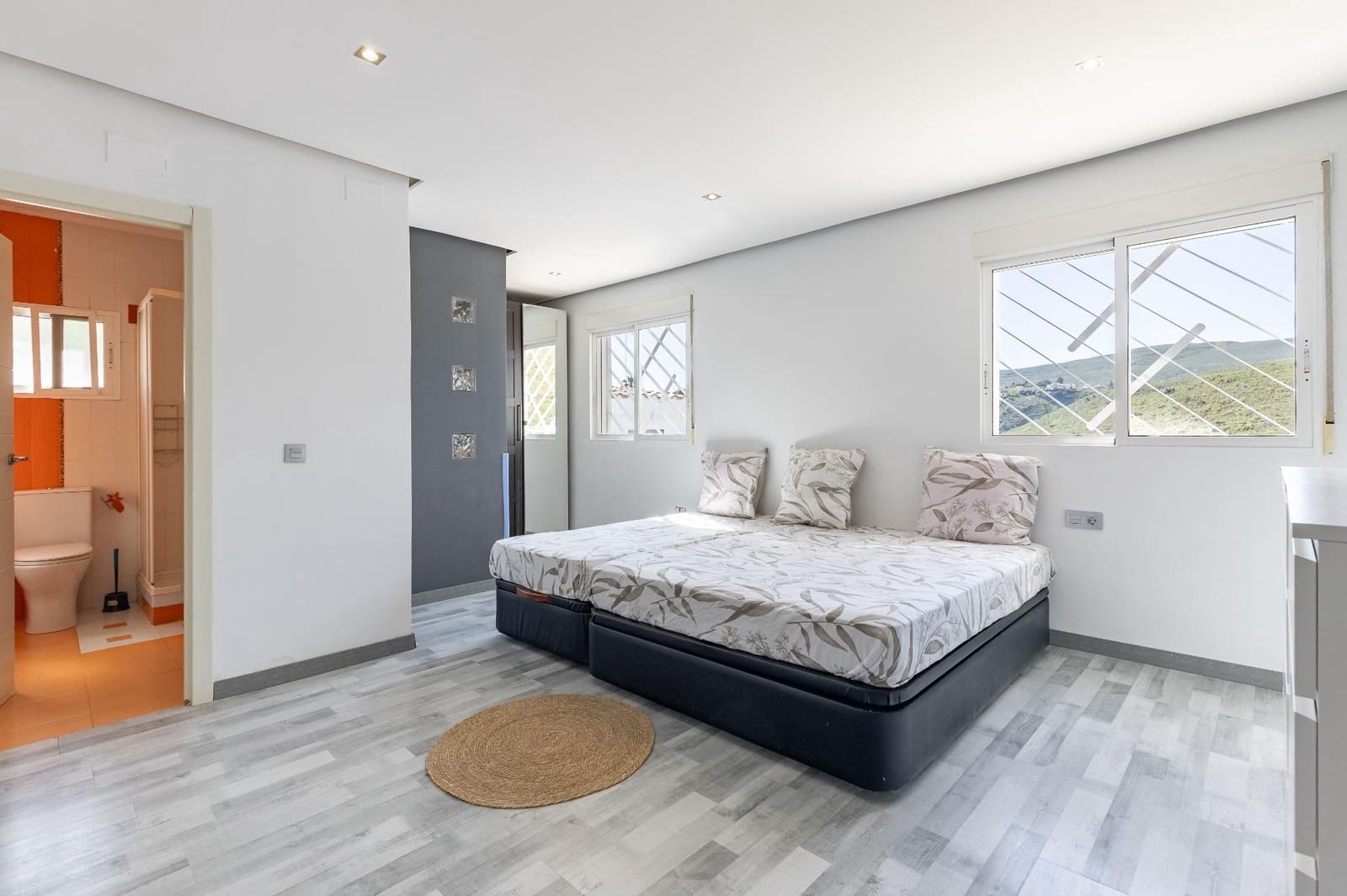 Chalet de 4 habitaciones en Turís en venta con piscina garaje - 315.000 € (Ref: 9799508)