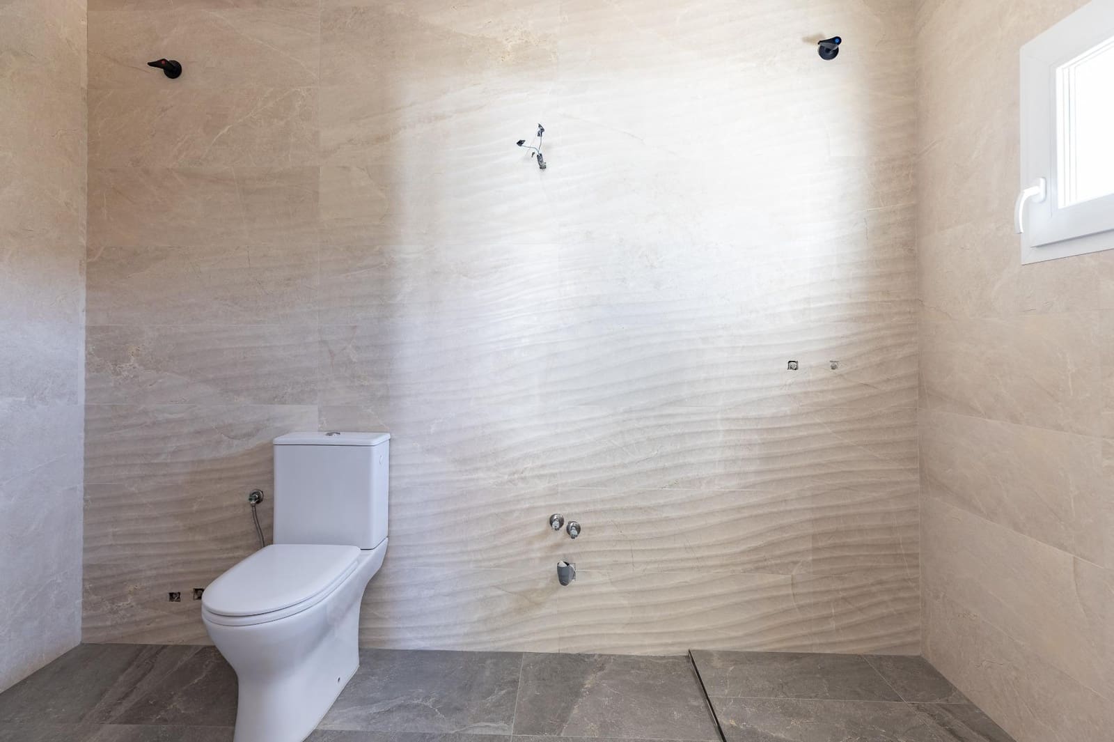 Chalet de 4 habitaciones en Turís en venta con piscina garaje - 315.000 € (Ref: 9799508)