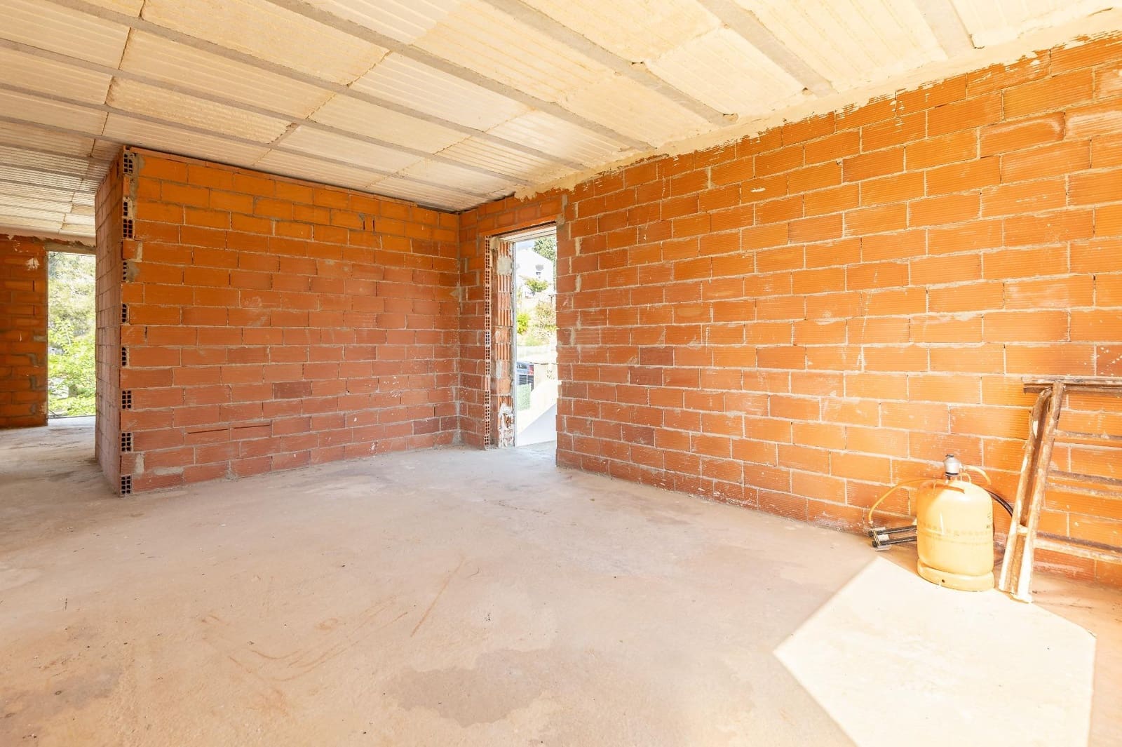 Chalet de 4 habitaciones en Turís en venta con piscina garaje - 315.000 € (Ref: 9799508)