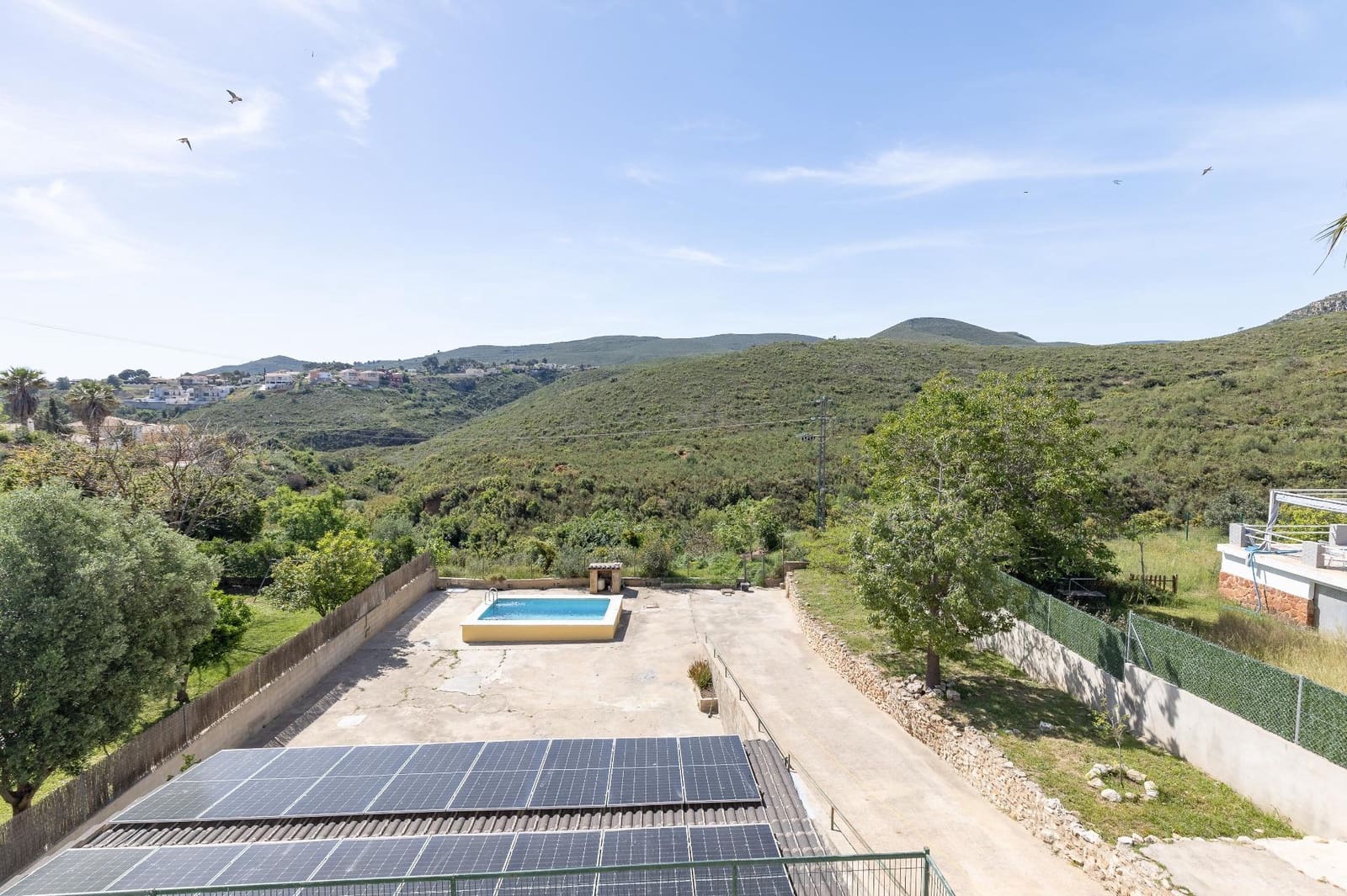 Chalet de 4 habitaciones en Turís en venta con piscina garaje - 315.000 € (Ref: 9799508)