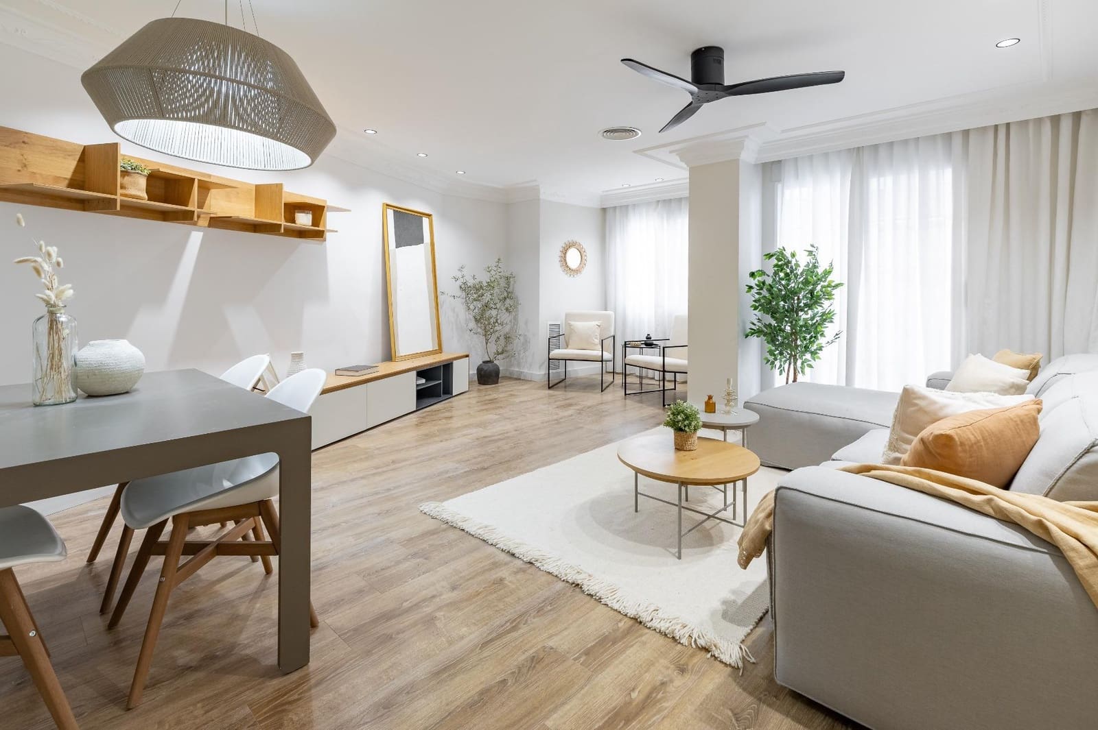 3 Zimmer Apartment zu verkaufen in Chiva mit Pool - 240.000 € (Ref: 9799510)