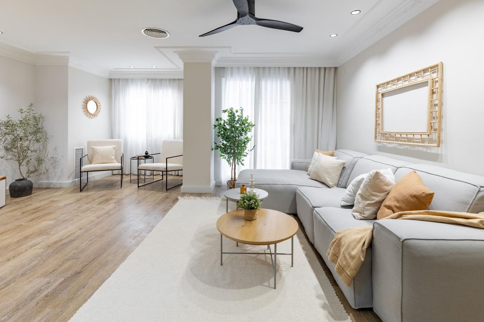 3 Zimmer Apartment zu verkaufen in Chiva mit Pool - 240.000 € (Ref: 9799510)